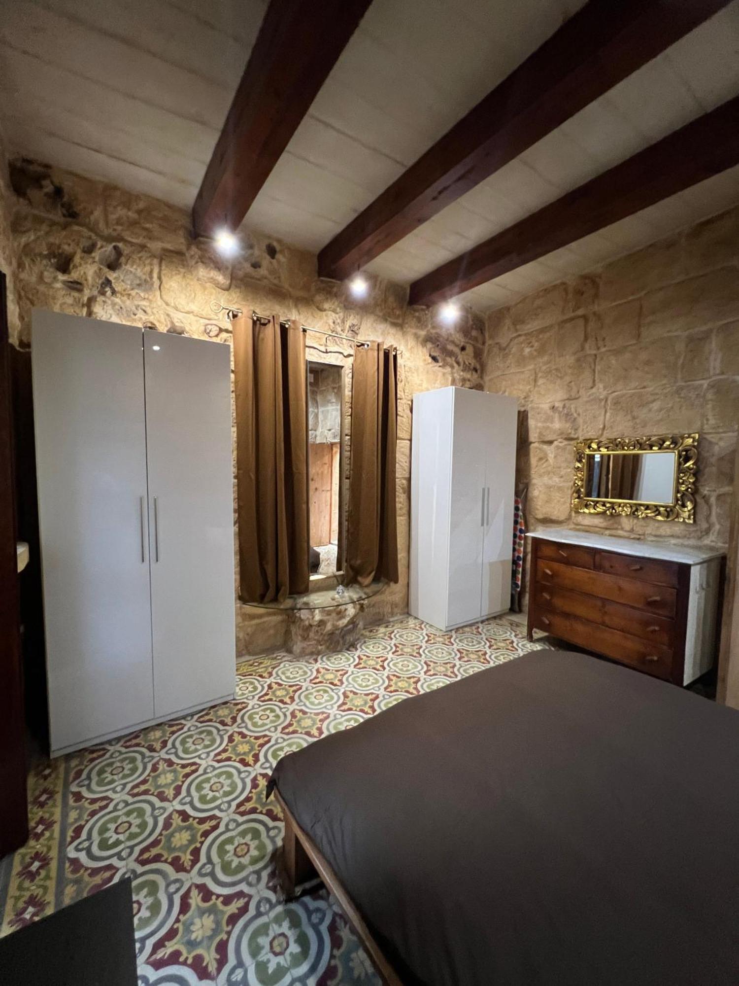 Apartment Traditional Maltese By Ma *